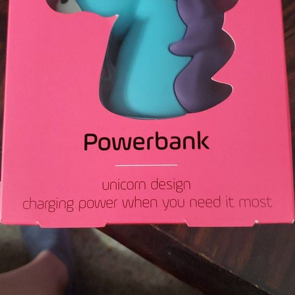 NIB SWIPE UNICORN POWERBANK - Picture 5 of 5
